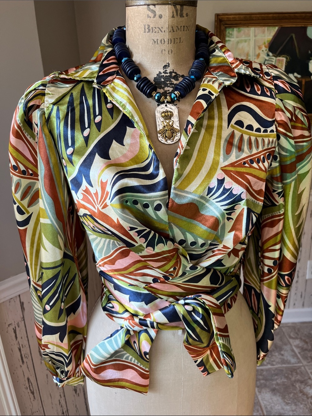 Truth silky blend Multicolor Abstract Wrap Blouse sz Md